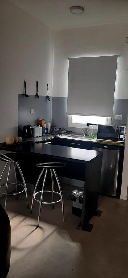 Moderno Departamento Con Balcon En Recoleta Appartement Buenos Aires